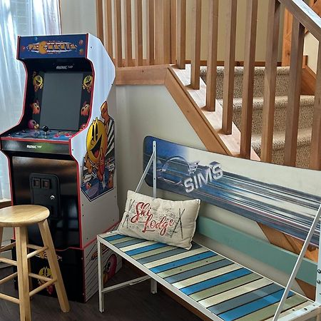 Camelback Private Home Located Behind Waterpark & Ski Lift タナーズビル エクステリア 写真