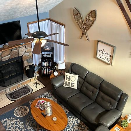 Camelback Private Home Located Behind Waterpark & Ski Lift タナーズビル エクステリア 写真