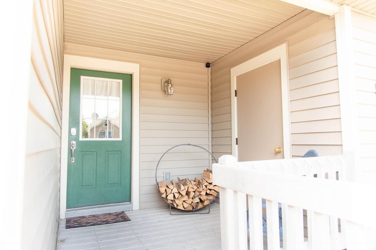 Camelback Private Home Located Behind Waterpark & Ski Lift タナーズビル エクステリア 写真
