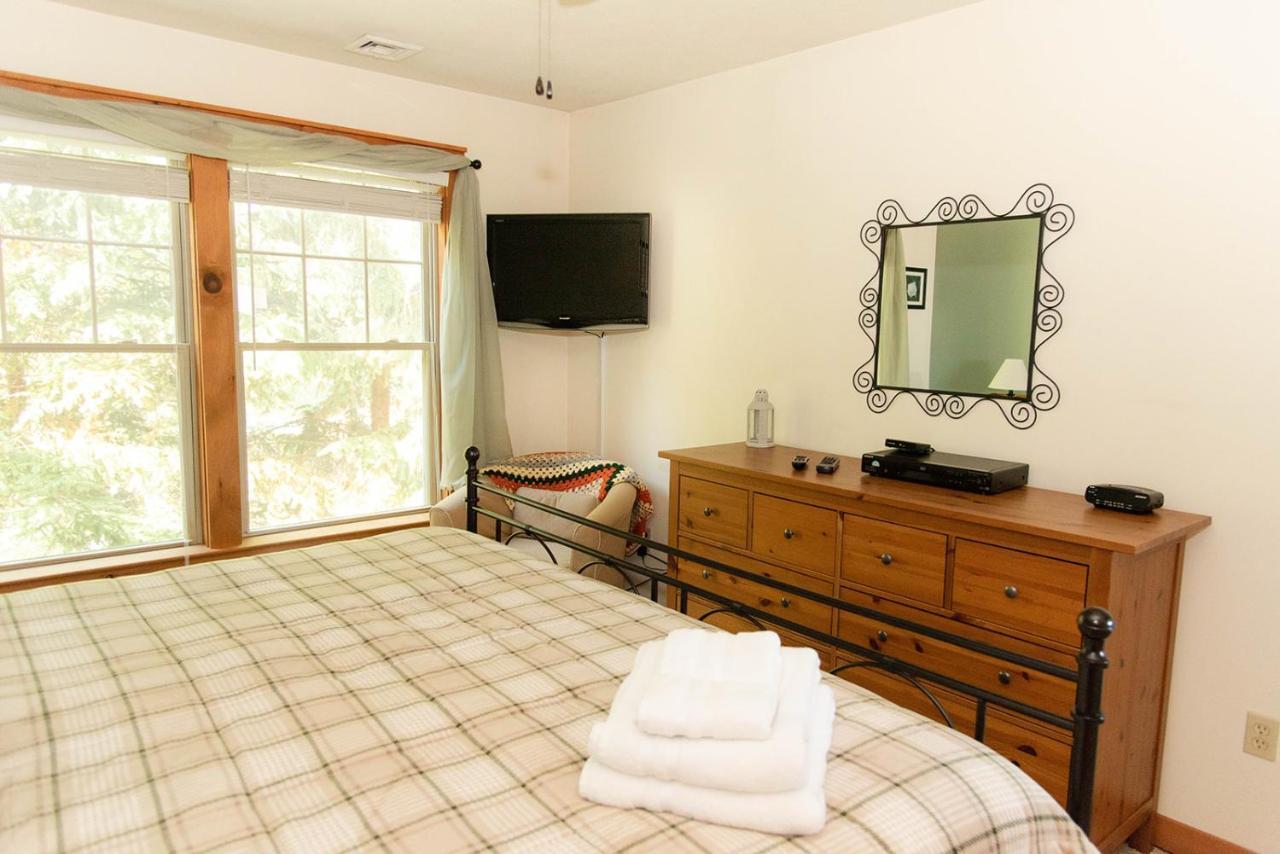 Camelback Private Home Located Behind Waterpark & Ski Lift タナーズビル エクステリア 写真