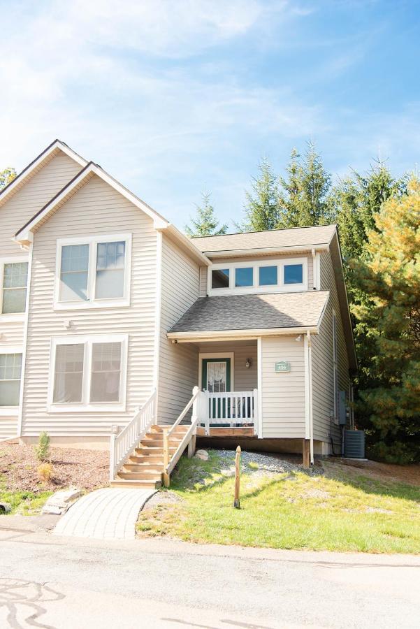Camelback Private Home Located Behind Waterpark & Ski Lift タナーズビル エクステリア 写真