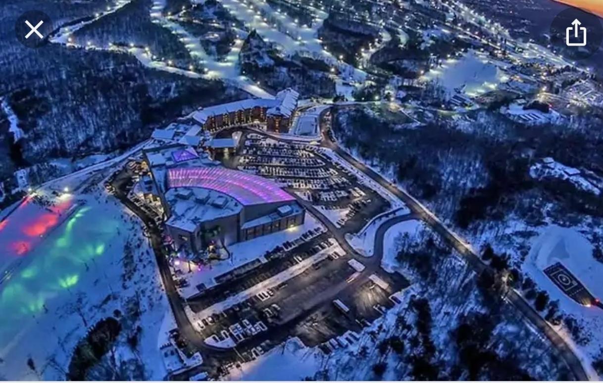Camelback Private Home Located Behind Waterpark & Ski Lift タナーズビル エクステリア 写真